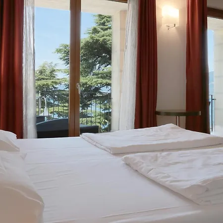 Lido Hotel 3*